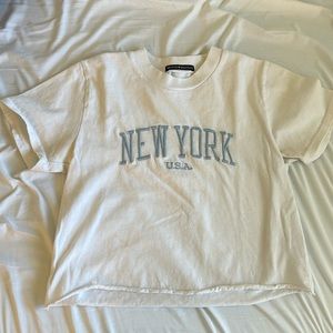 Brandy Melville New York baby tee